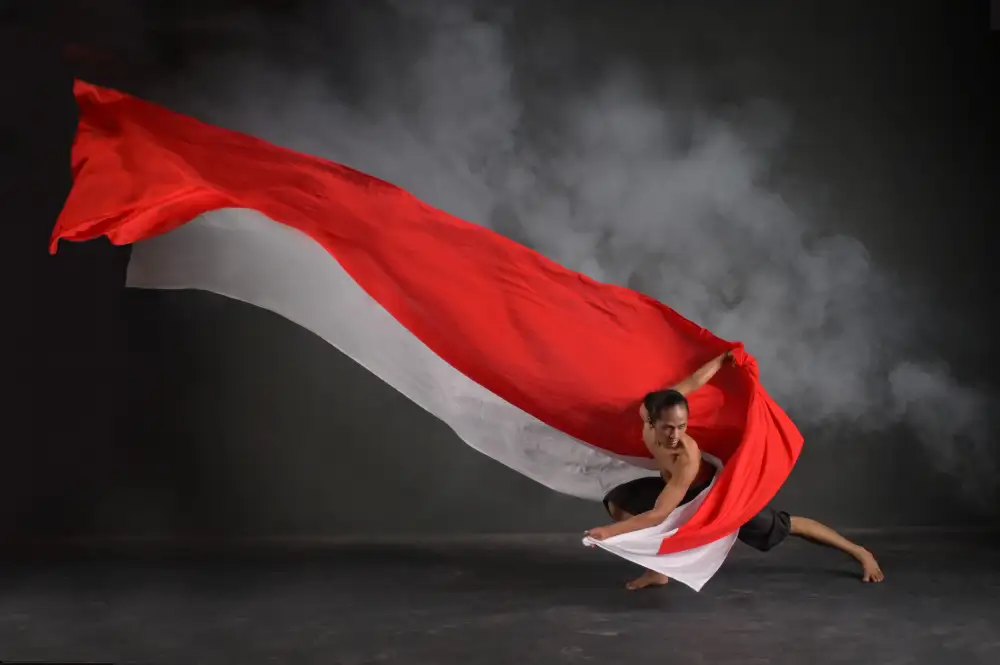 Aditya, Rawisyah: Dance of red and white cloths