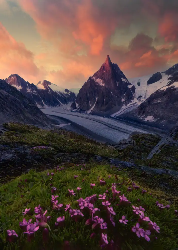 Xu, Leah: Sunset on glacier