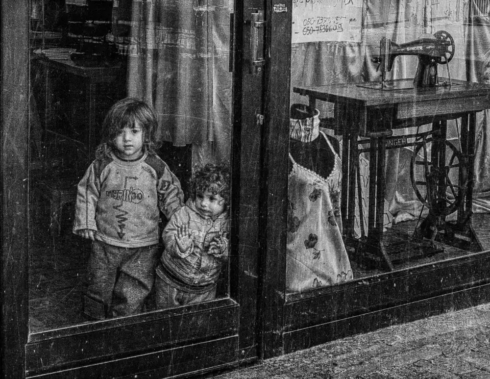 Yermoshkin, Leonid: Kids and the Singer