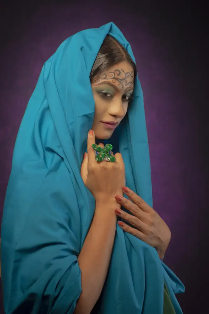 CHATTOPADHYAY, DEBASISH: BLAUER SCHLEIER