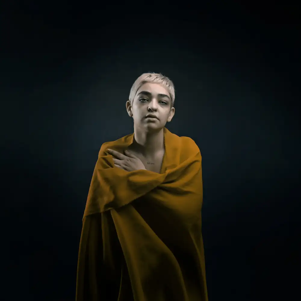 Hasheminasab, Moein: Ragazza persiana