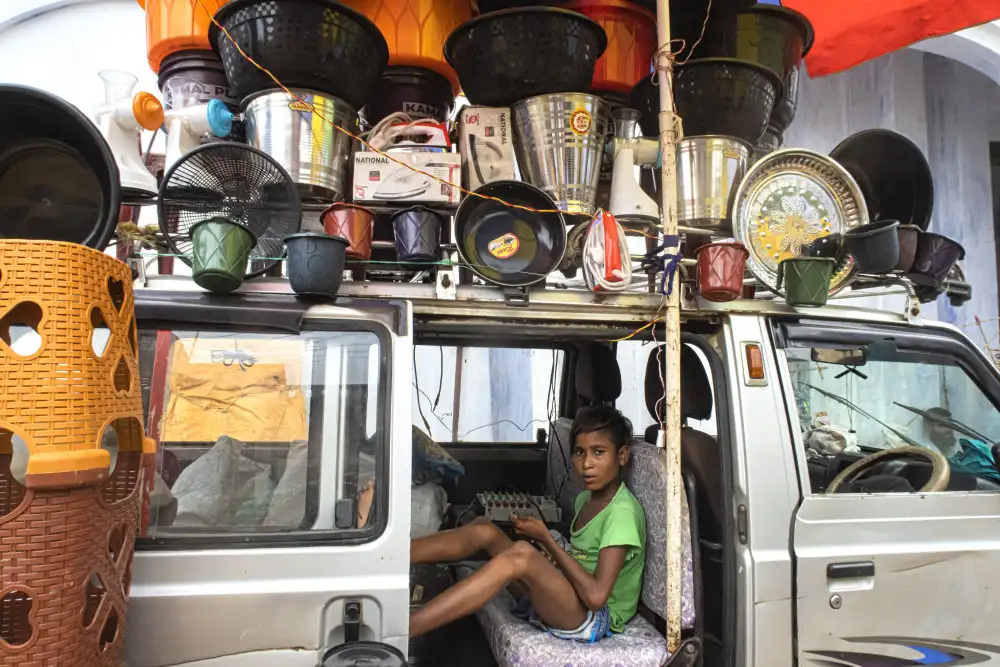 Banerjee, Souvik: Boy with lottery van