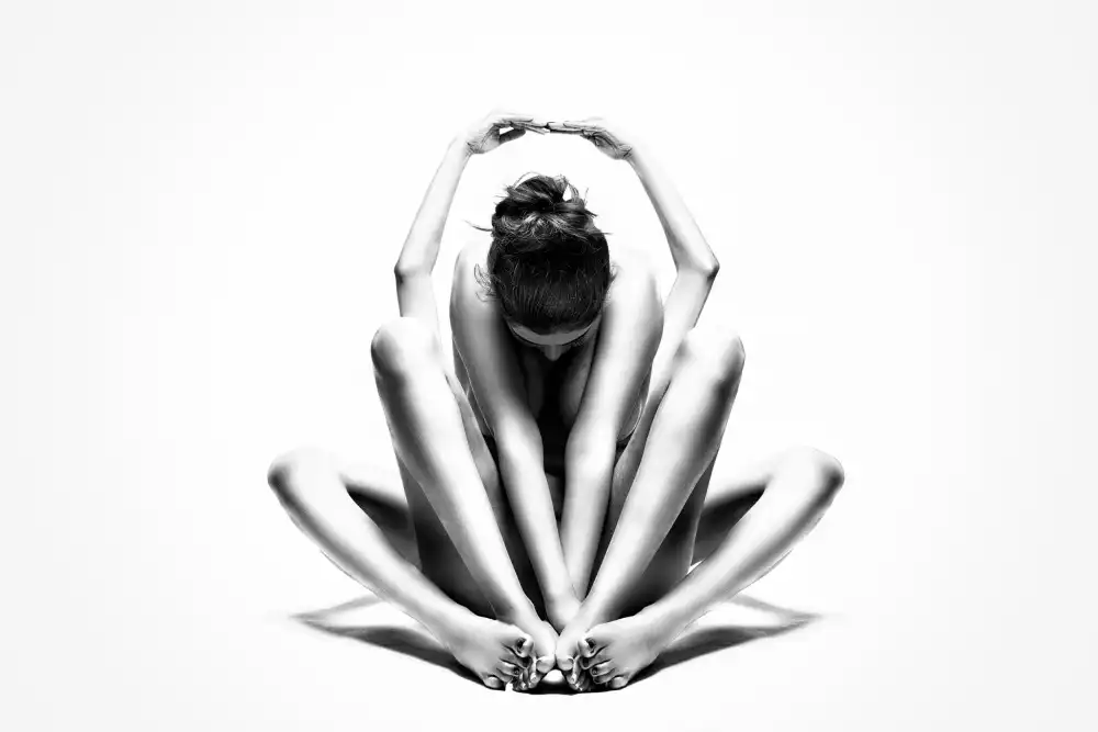 DAS, CHANDRA JAYATU: SYMMETRY