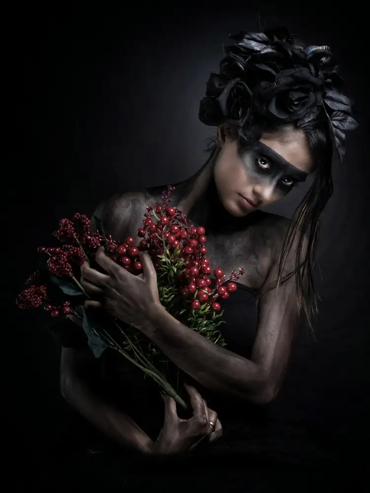 DAS, CHANDRA JAYATU: RED FLOWERS