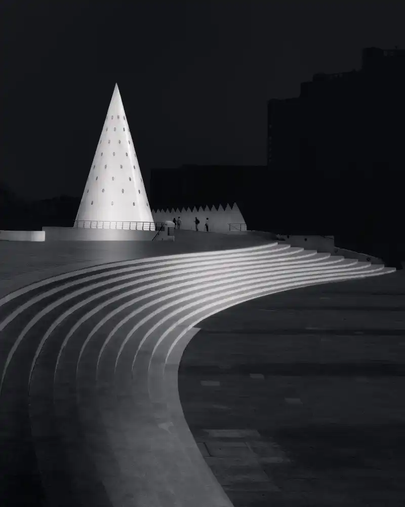 Azevedo, Olavo: Light contrast