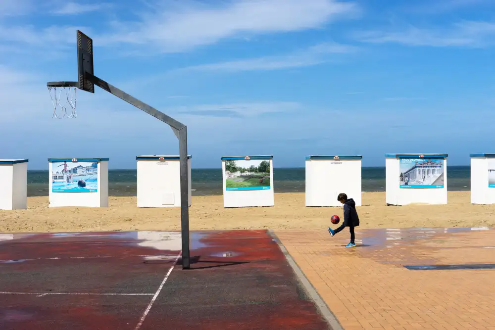 Cort, De Daniel: Fun at the coast