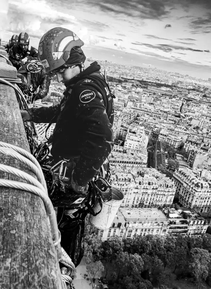 Timar, Andreas: über den Dächern von Paris