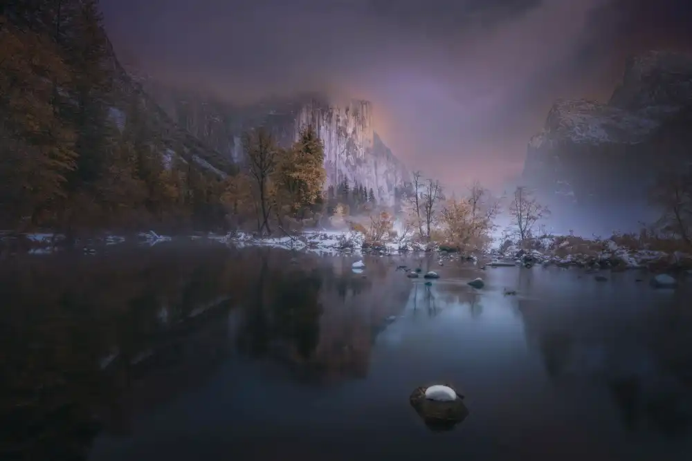 Chan, Z. Jamie: First snow in Valley