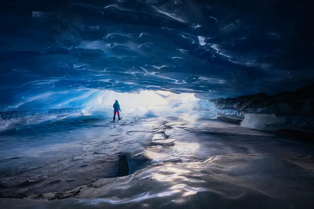 （李永男）, Li Yongnan: Nella Grotta Azzurra