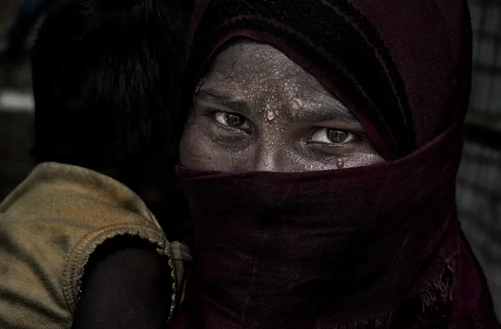 Garmendia, Inazio Joxe: Rohingya refugee woman and her child - Bangladesh