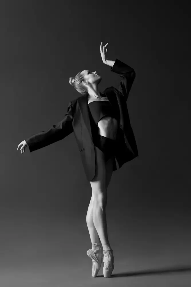 Sleta, Natalya: Dance reflection 3