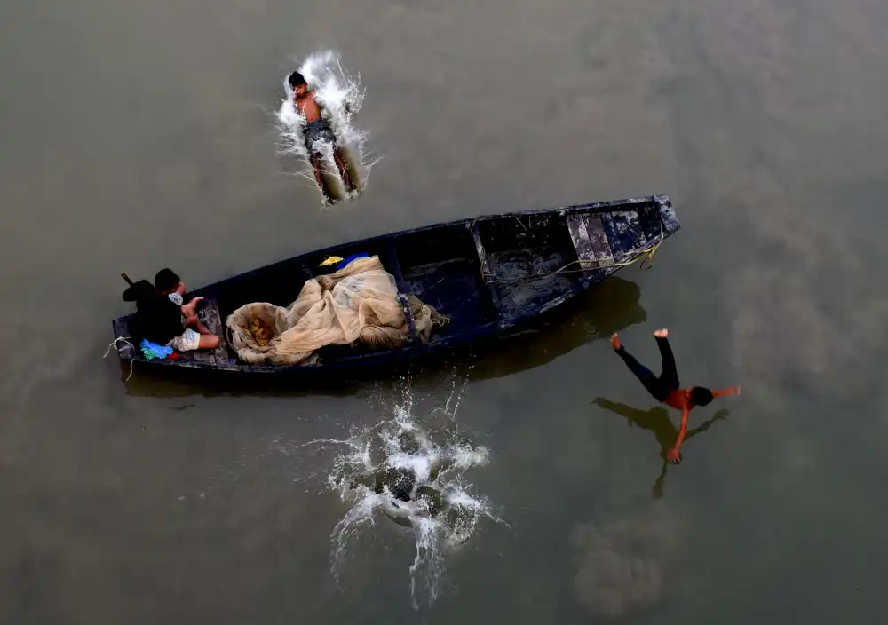 Mondal, Moumita: The playful jump