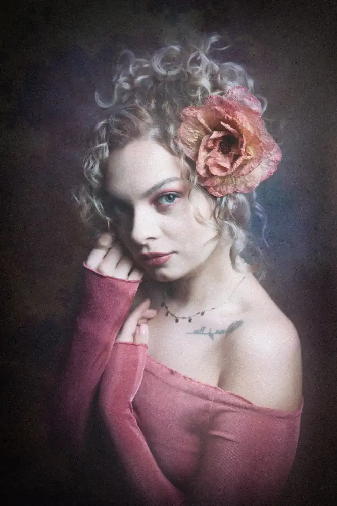 Franke, Ruth: portrait of a young lady with flower in hair