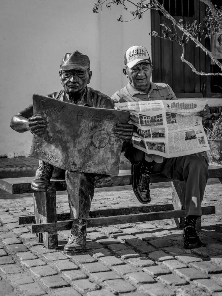 Alcalay, Eyal: double identity