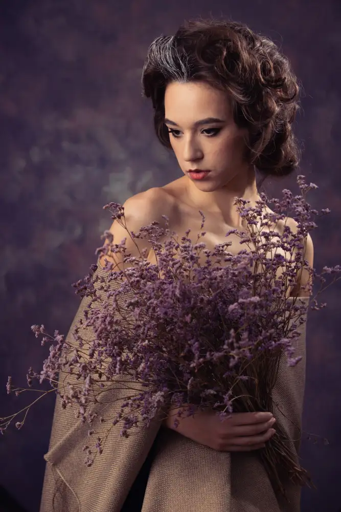 R, Bogdan Mihai: Laura