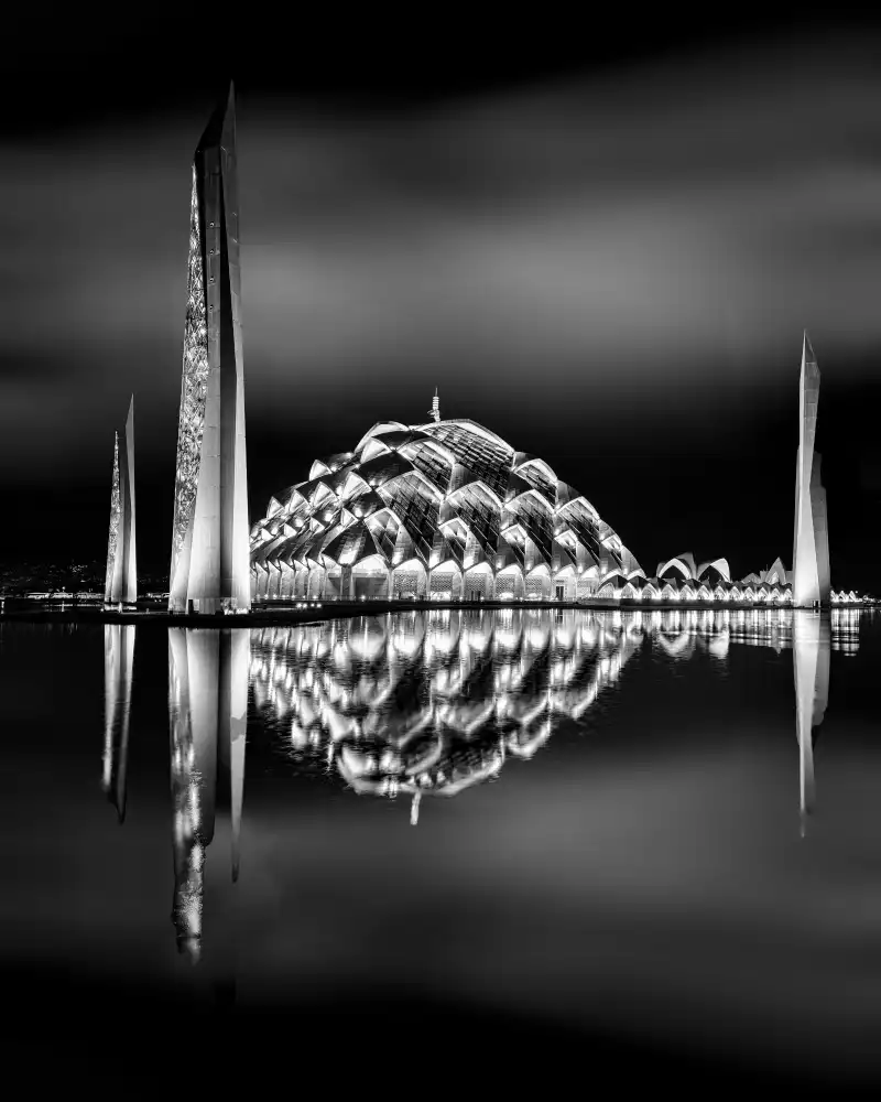 Bunjamin, Antonyus: Große Al-Jabbar-Moschee