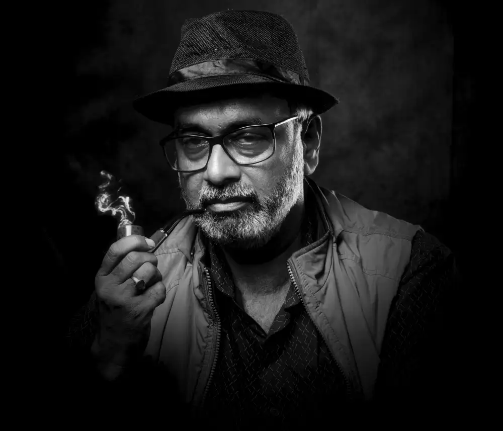 BHATTACHARYYA, PARTHA: IL VECCHIO