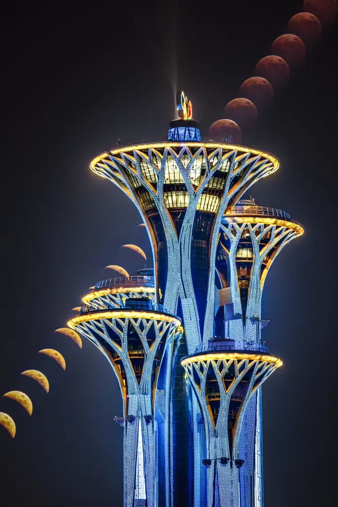 Shen, Ran: Total Lunar Eclipse and Beijing Olympic Tower