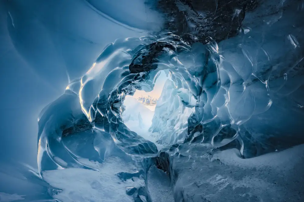 Hefele, Stefan: Ice Cave