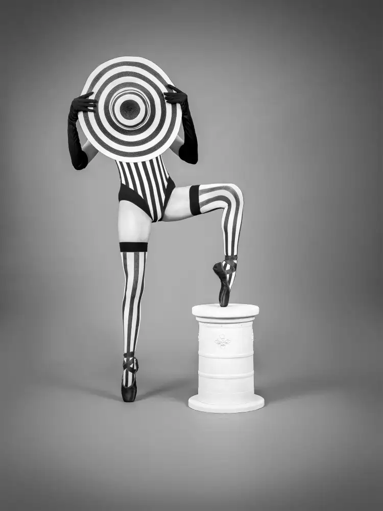 Pentony, Pauline: Stripes and Circles