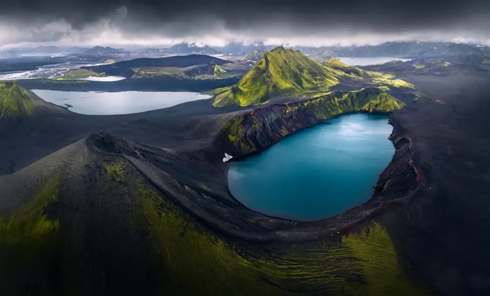 Nienartowicz, Karol: Lago Vulcano