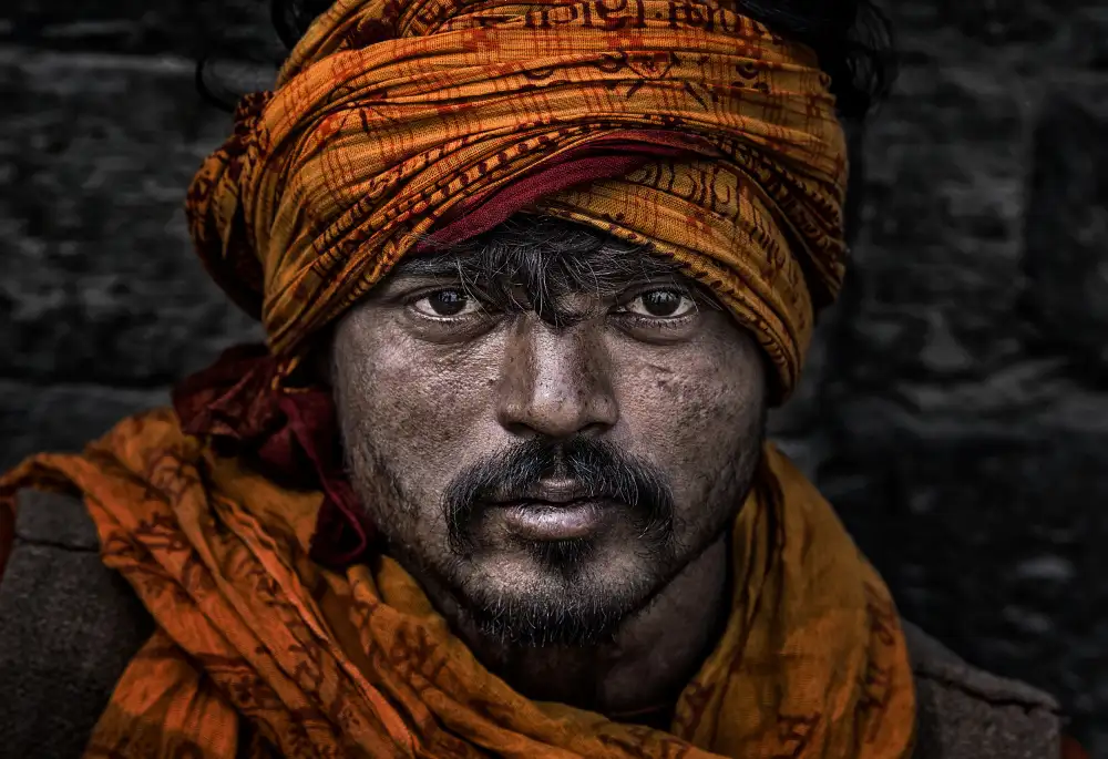Garmendia, Inazio Joxe: Man at the Pashupatinath Temple in Kathmandu-Nepal