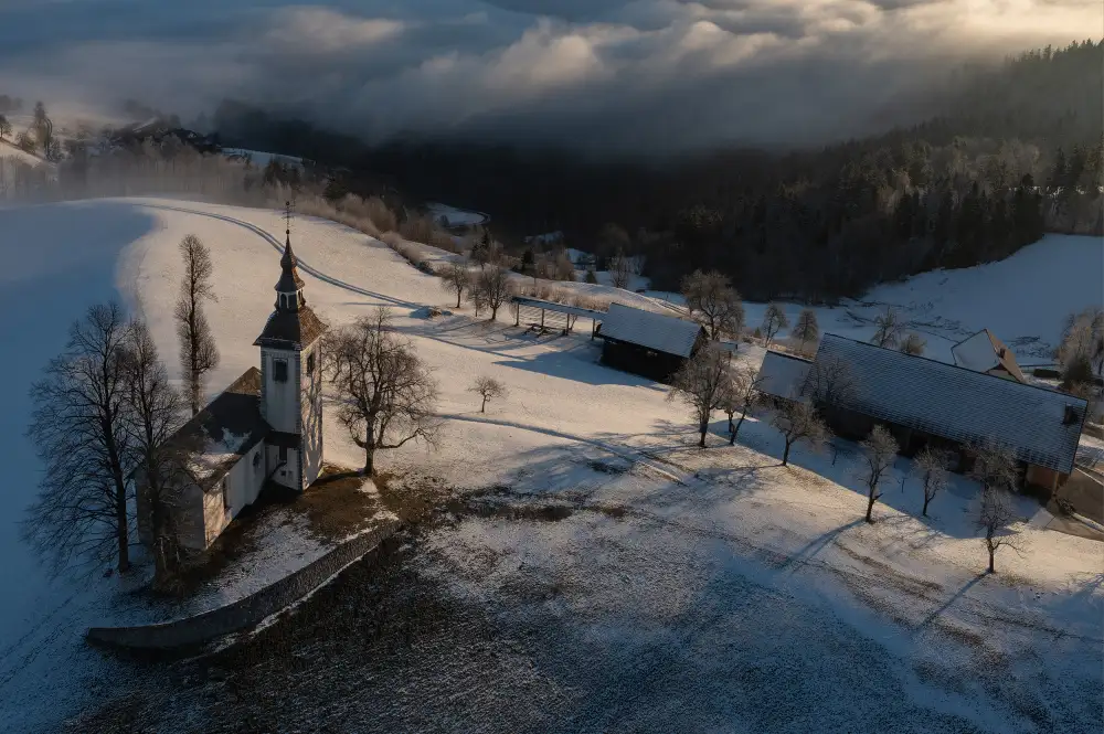 Kravanja, Jure: Sveti Tomaž
