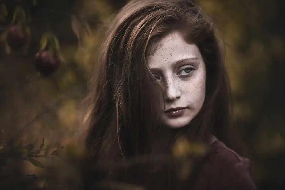 KHRBAWE, AYMAN: Redhead girl