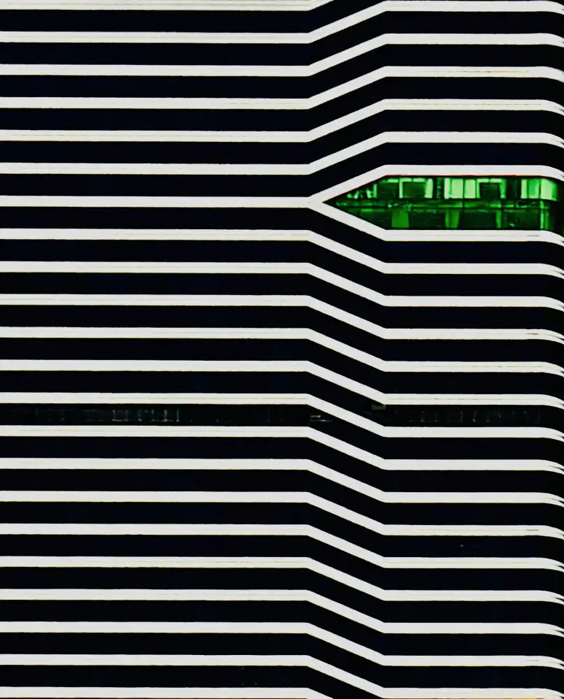 Orbach, Arnon: Façade - Dubaï