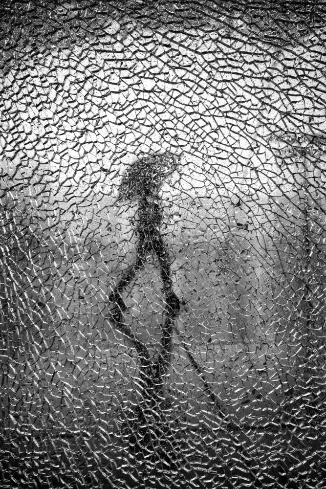 Ovidiu, Selaru: Broken