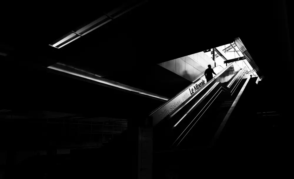 Bunjamin, Antonyus: Go Up