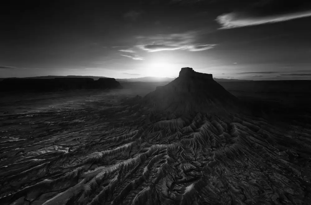 P., Ruiqing: Veins of the Earth