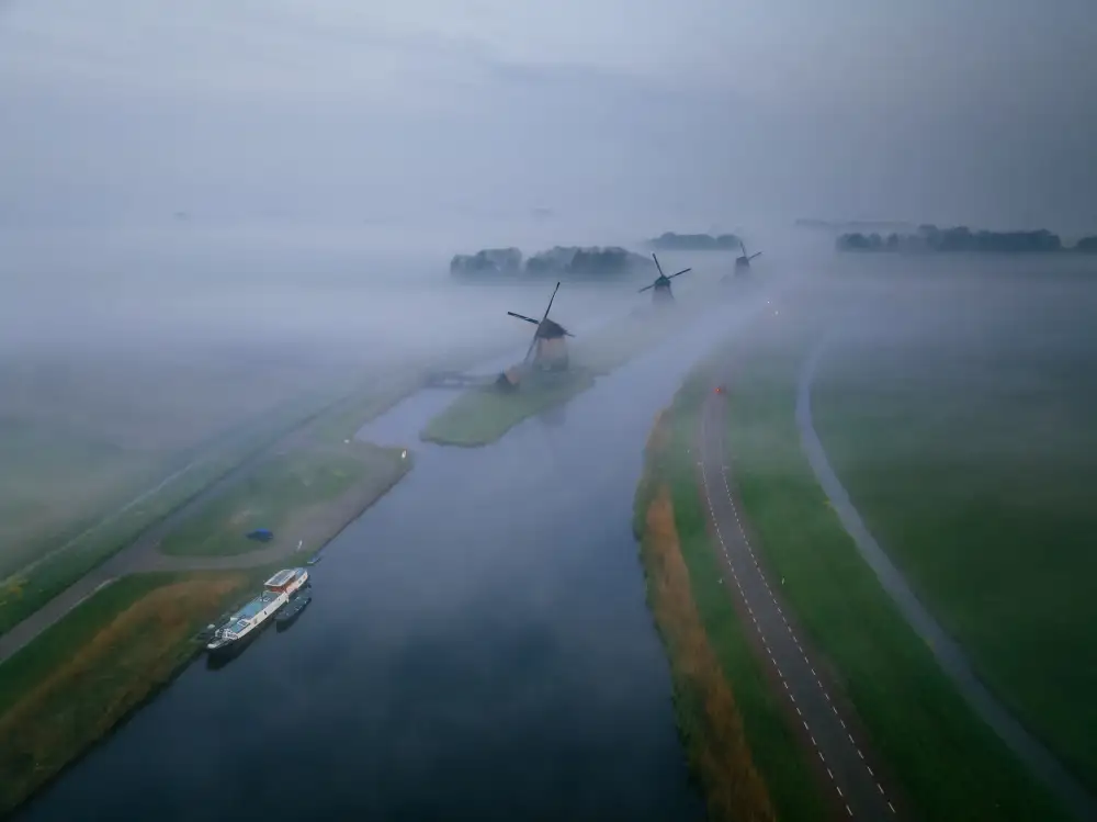 Popan, Adrian: Misty Dawn