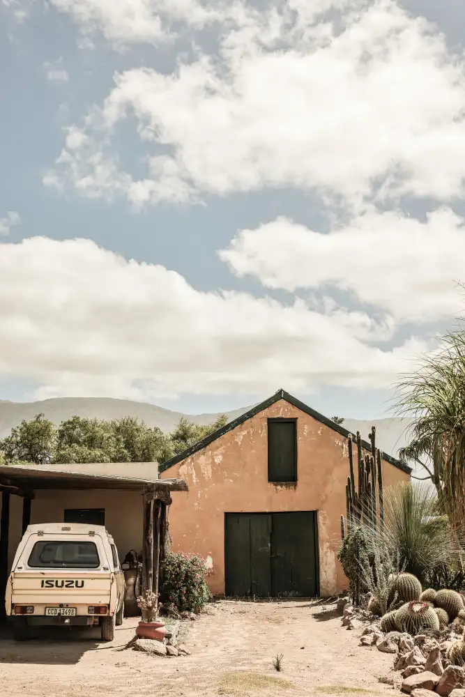 Clint, by Shot: Karoo Farm House 02
