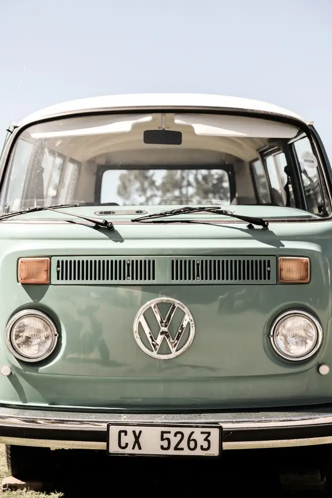Clint, by Shot: Vw Kombi