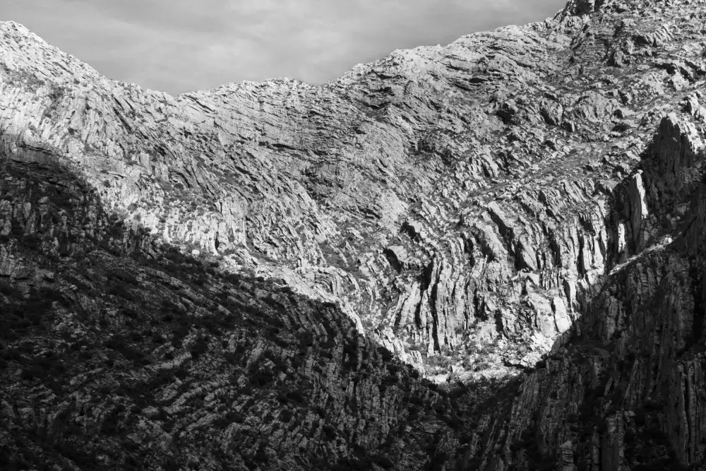 Lourens, Claudi: Abstract mountain textures