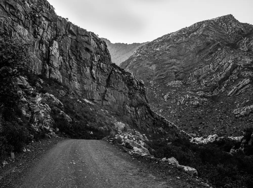 Lourens, Claudi: Black and White Mountain Trail
