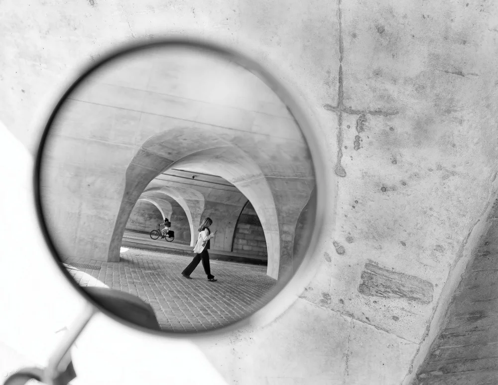 Timar, Andreas: mirror on the wall