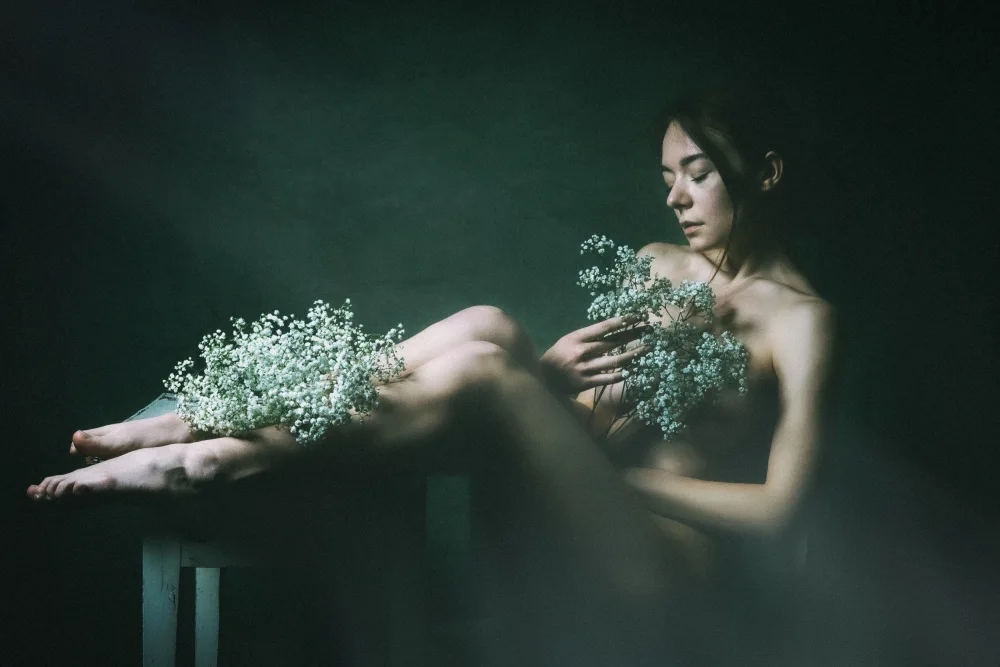 Franke, Ruth: mit Blumen