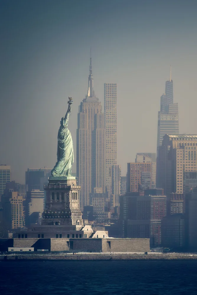 la, De Javier: NYC Icons