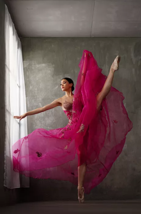 Aditya, Rawisyah: The pose of red gown ballerina