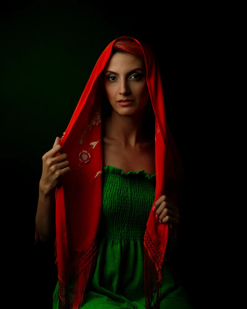 Mokhtari, Mehdi: Leyla