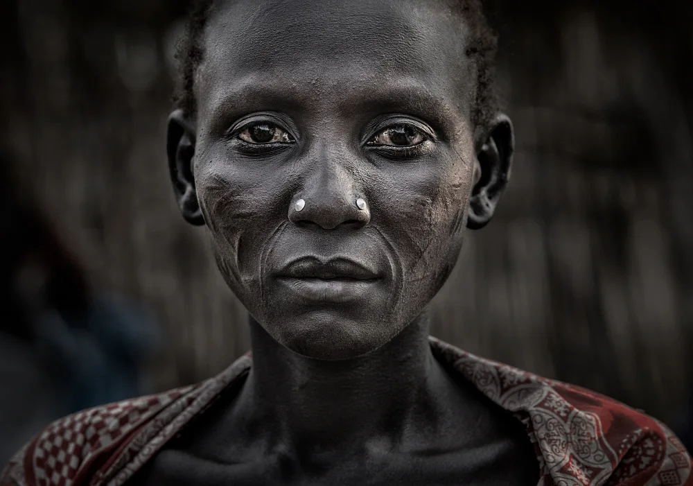 Garmendia, Inazio Joxe: Sadness of a Laarim ethnic woman