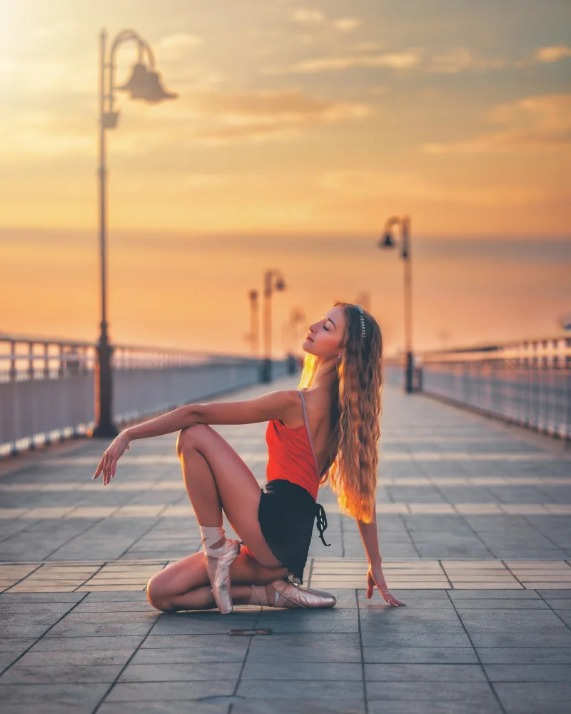 Nanev, Vasil: Ballerina at Sunrise II