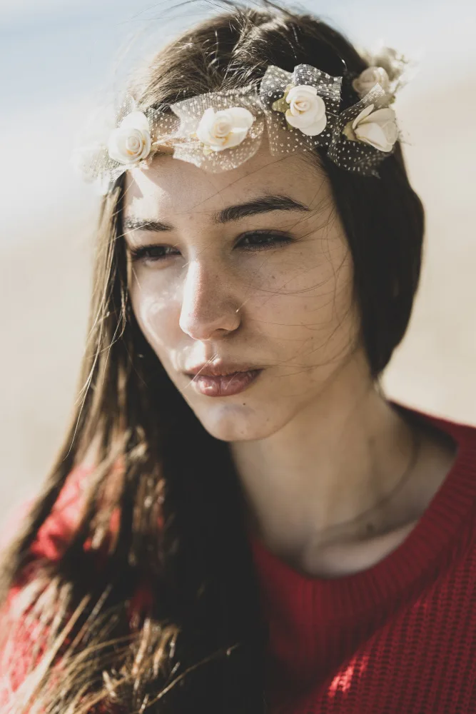 akyurt, engin: portrait of a young woman