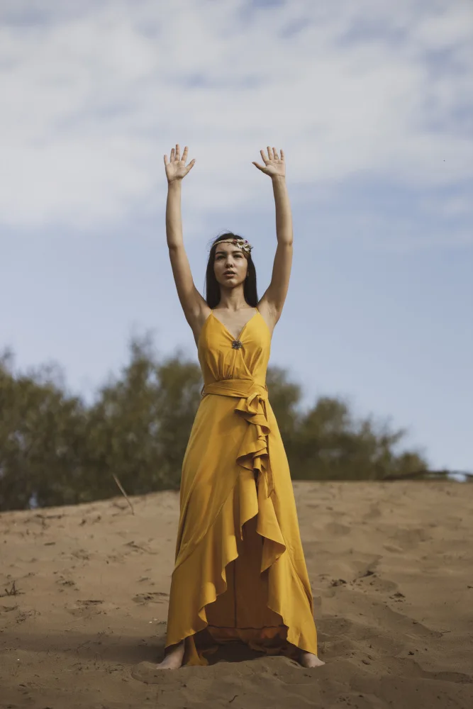 akyurt, engin: woman in yellow dress