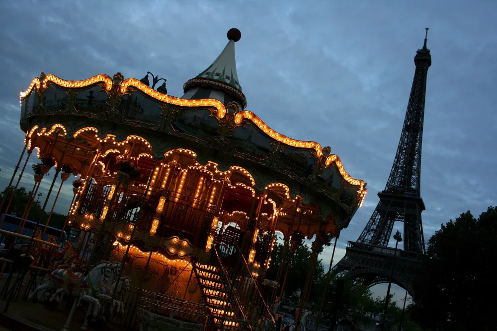 Trerotoli, Alessio: Paris