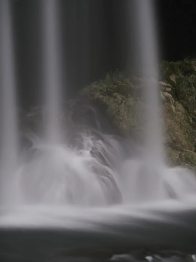 akyurt, engin: bellissima cascata in montagna