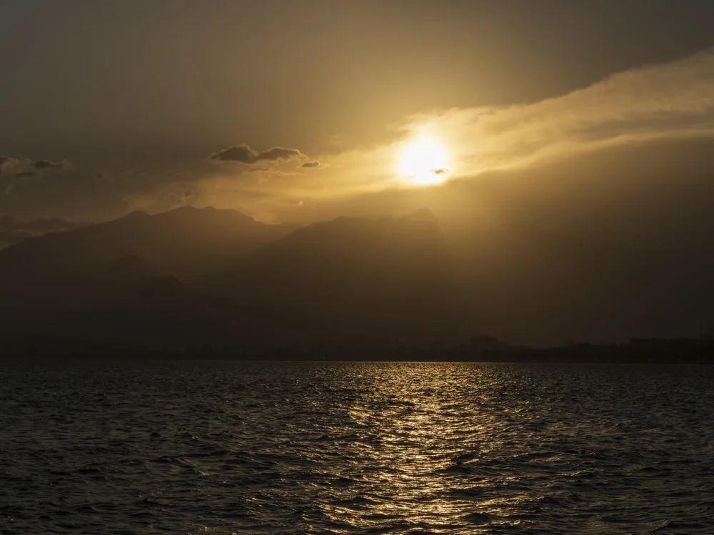akyurt, engin: tramonto meraviglioso e splendida vista sul mare