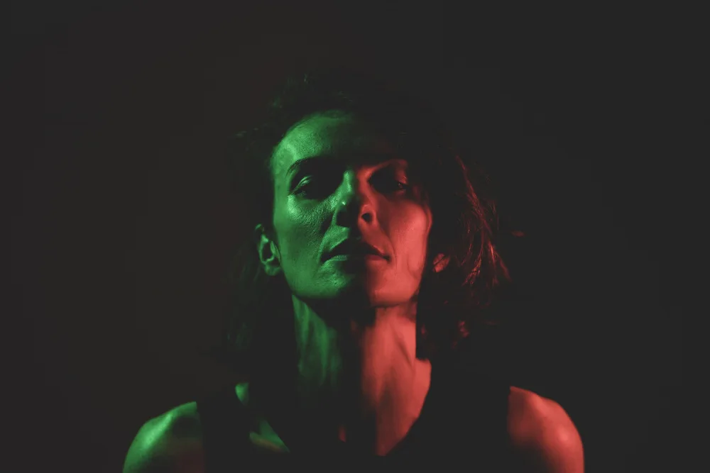 akyurt, engin: portrait de femme